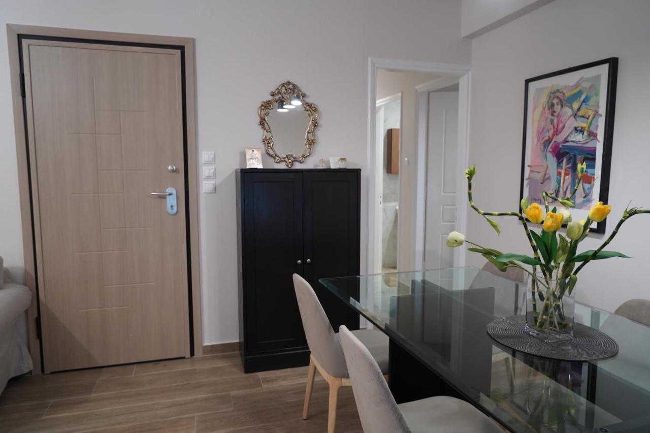 Larissa Downtown Apartment With Parking Kültér fotó